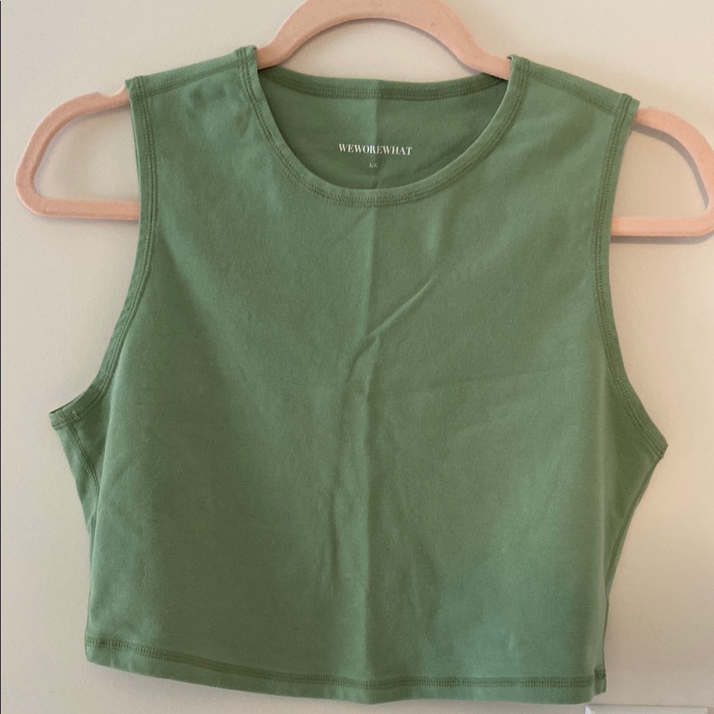 Cropped Workout Top